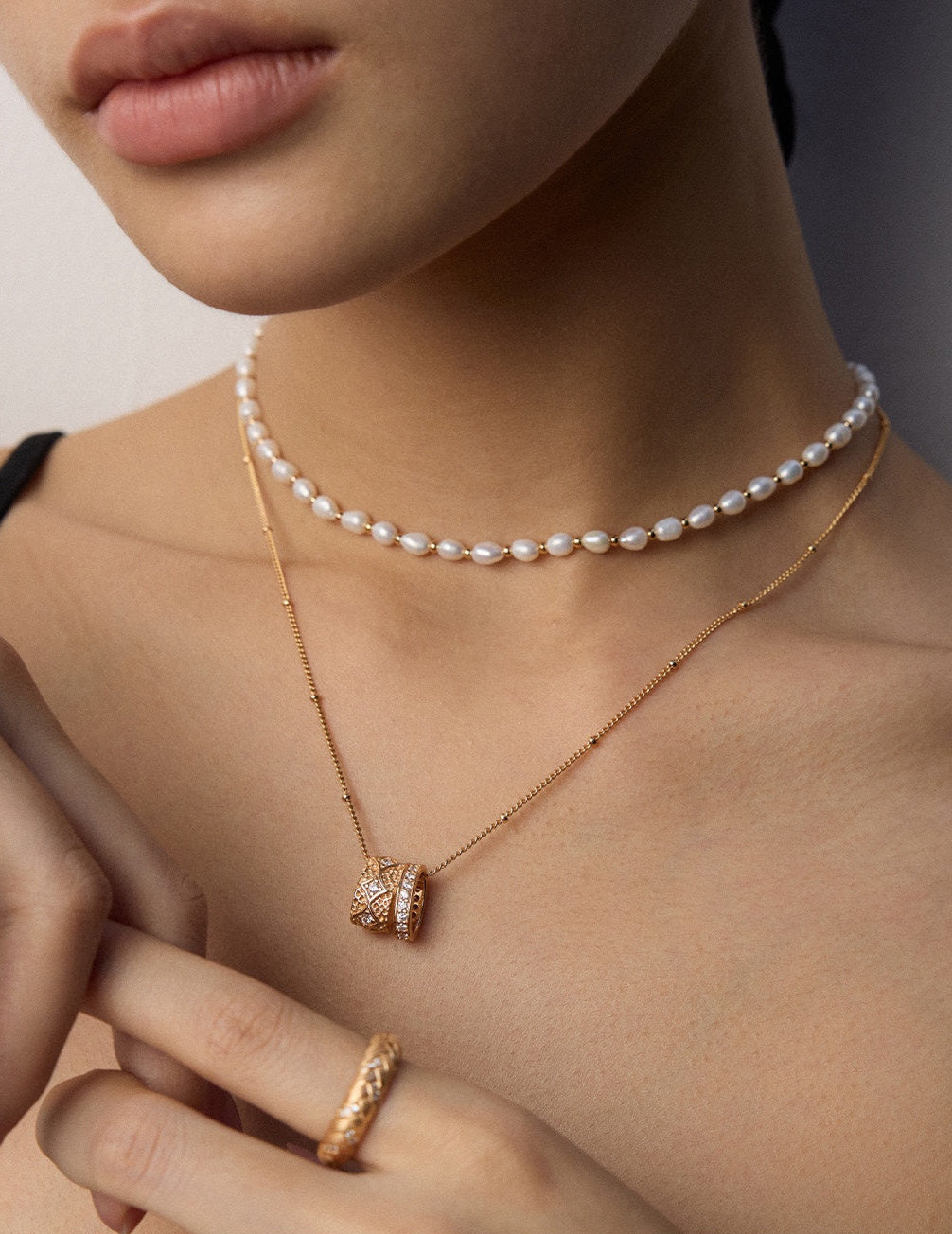 Timeless Pearl Choker