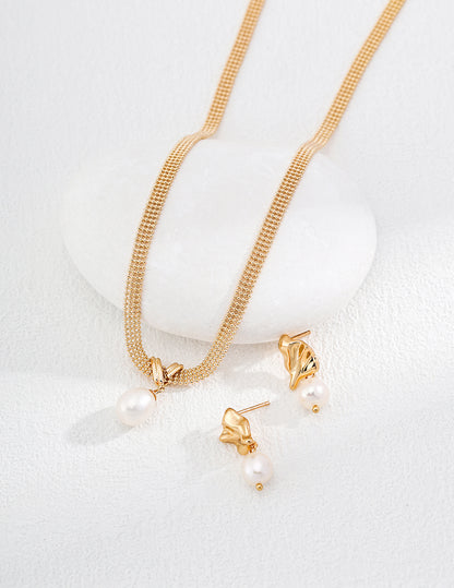 Serenade in Gold